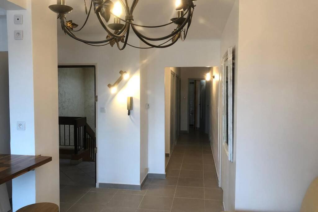 Grands Buffets Hebergement Appartement Нарбон Екстериор снимка