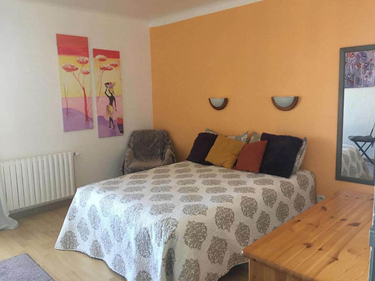 Grands Buffets Hebergement Appartement Нарбон Екстериор снимка