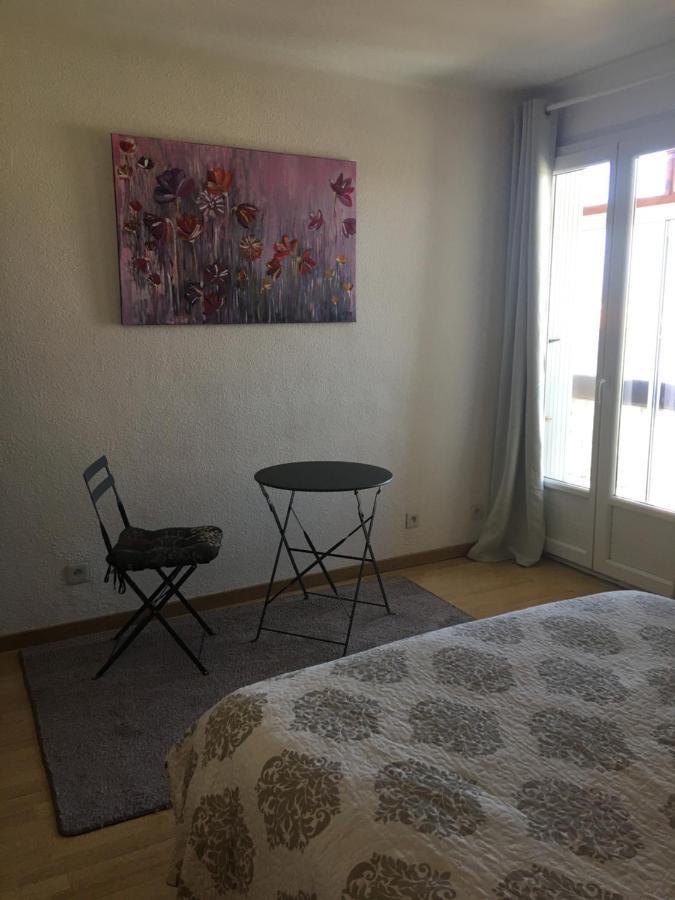 Grands Buffets Hebergement Appartement Нарбон Екстериор снимка